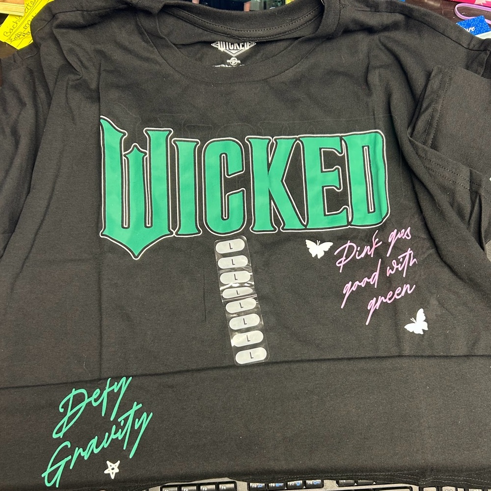 Wicked Graphic Tee in Black size L. NWT